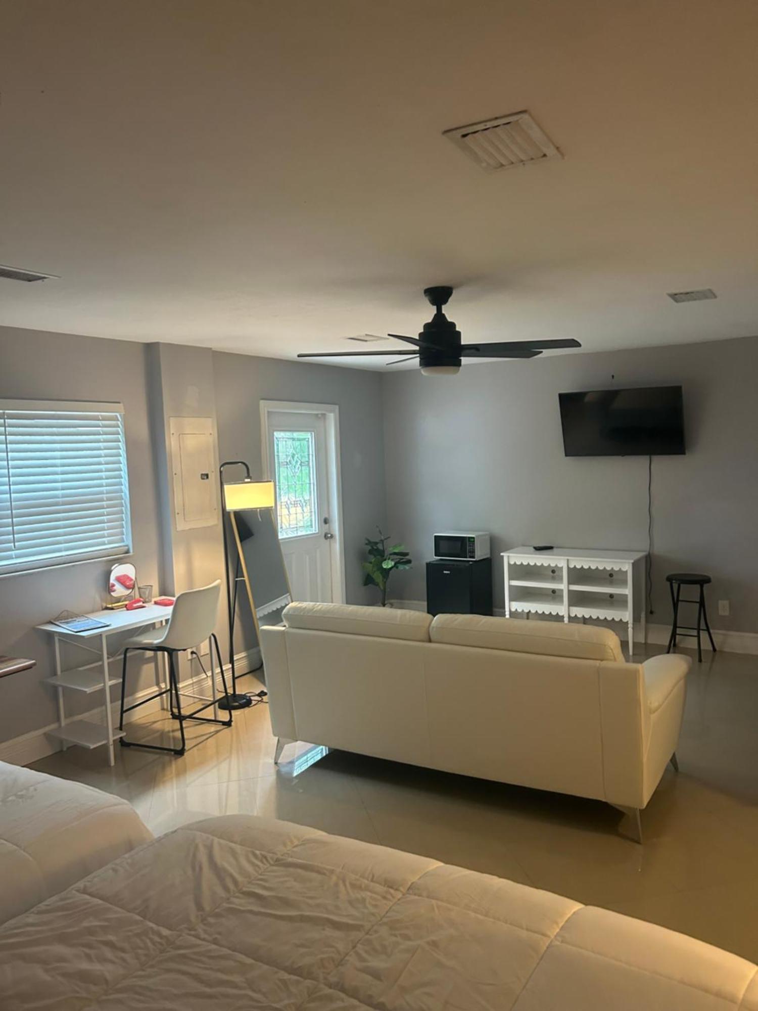 Hotel Elles Place Fort Lauderdale Esterno foto